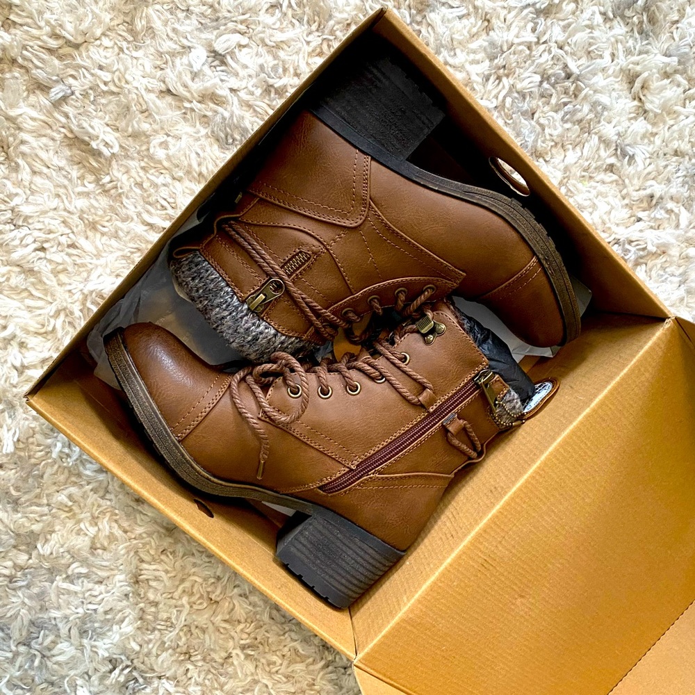 NWT Chelsea Girl - Explorer Edition Booties
